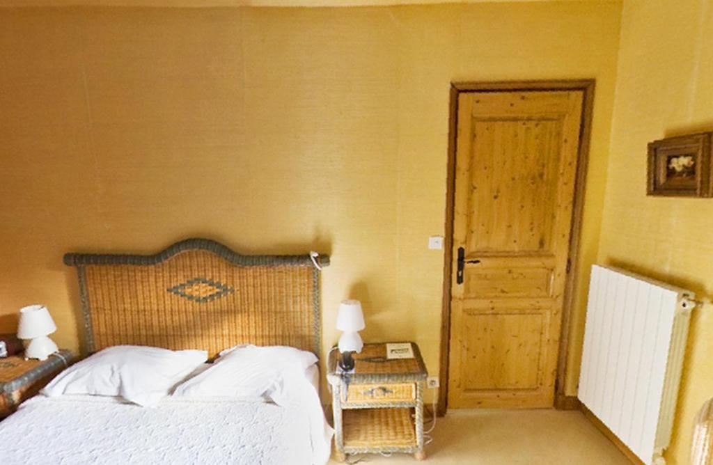 La Ferme Des Vallees Hotel Les Essarts-le-Roi Buitenkant foto