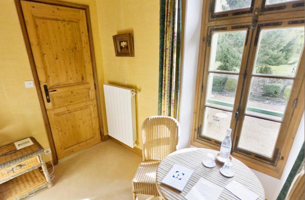 La Ferme Des Vallees Hotel Les Essarts-le-Roi Buitenkant foto