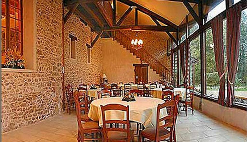 La Ferme Des Vallees Hotel Les Essarts-le-Roi Buitenkant foto